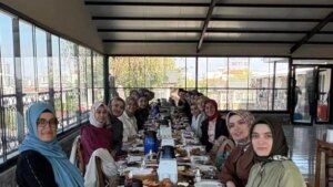 afyonkarahisarda genc kiz ogrencilere yonelik kahvalti programi duzenlendi aKp77klE.jpg