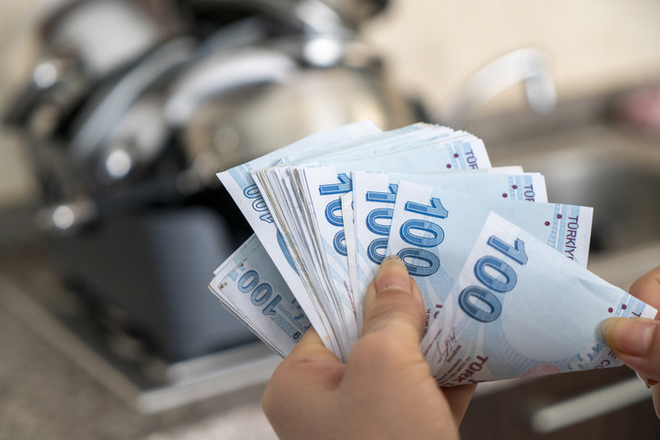kyk bursu ne zaman yatacak ayin kacinda tcye gore 2025 2026 kyk ilk burs odeme tarihleri TzMNY5Bd.jpg