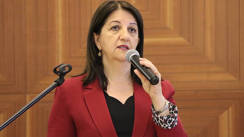pervin buldandan ocalanin medya diline dair elestirileri var sozlerine aciklama sansur veya baska bir sey kastetmedim Hup4NwHU.jpg